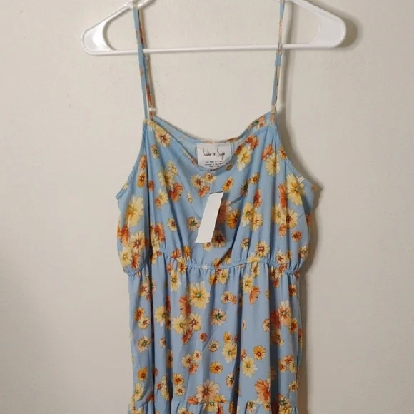 Sadie & Sage Light Blue Floral Dress - Picture 4 of 6